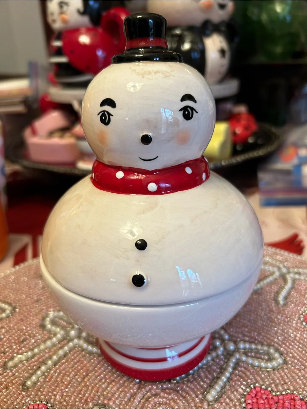 Joanna Parker Holiday Ceramic Snowman Candy bowl w/ lid - Red and White